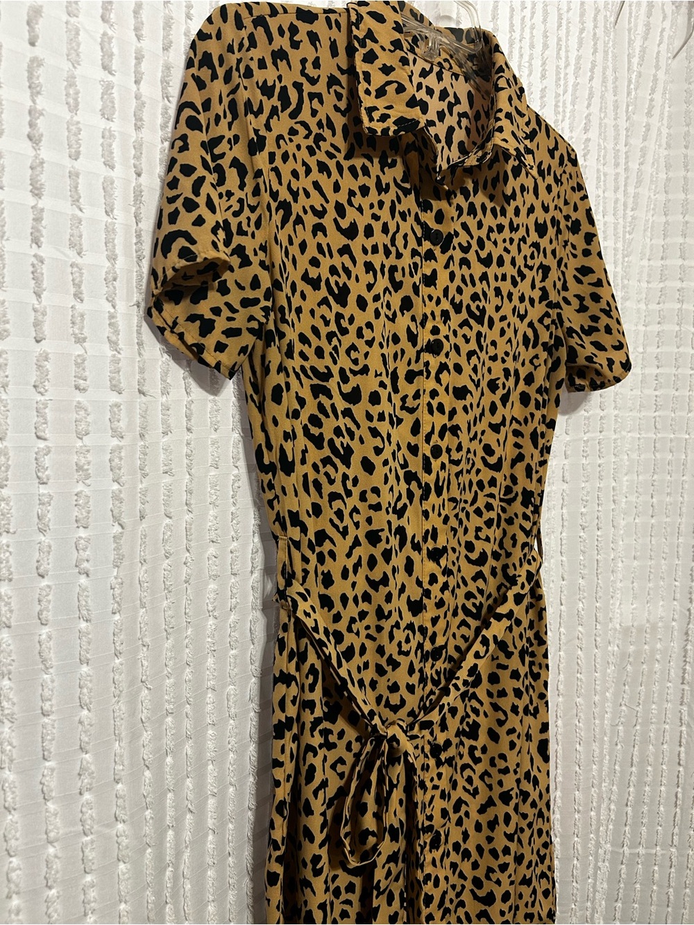 Leopard Print Women’s Small Button Front Tie-Waist Maxi Shirt Dress - Picture 2 of 10